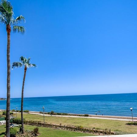 Beach-Line Apartment With 3 Bedrooms In Estepona Esterno foto